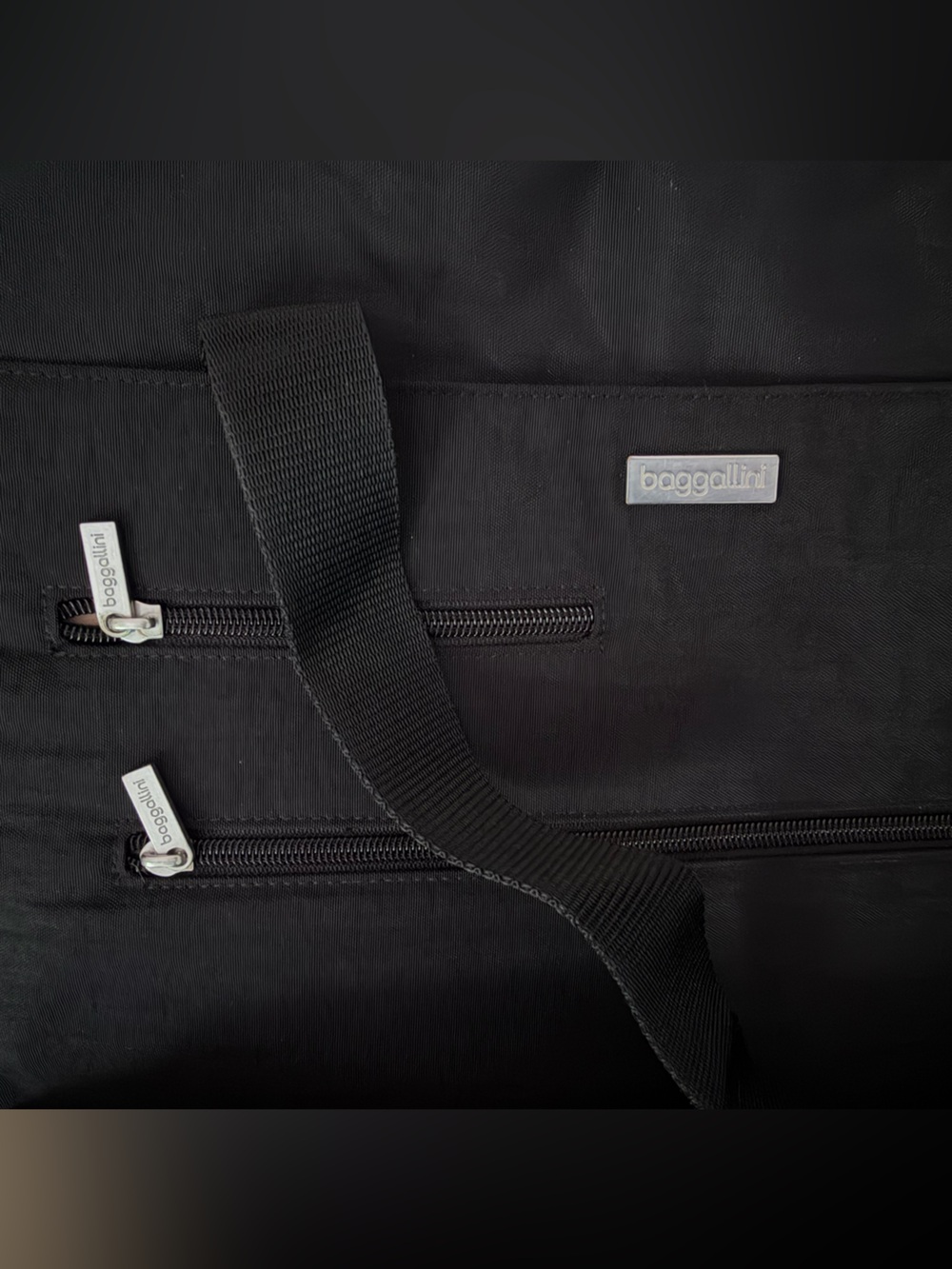 Baggallini nylon Travel Tote Bag with Front Zippers- Luggage Sleeve carry-on bag - Picture 2 of 7